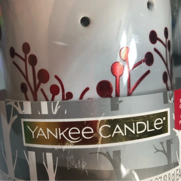 Yankee Candle Luminary Tea Light Holder  4 Sparkling Cinnamon Tea Lights - Picture 3 of 7